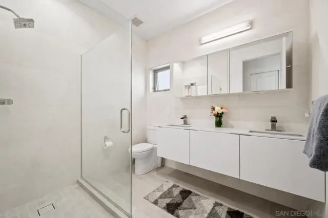 $1,629,000 | 465 South Cleveland Street, Unit 103, Oceanside, CA 92054