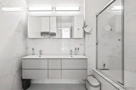 $1,629,000 | 465 South Cleveland Street, Unit 103, Oceanside, CA 92054