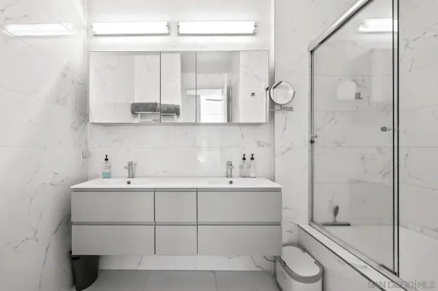 $1,629,000 | 465 South Cleveland Street, Unit 103, Oceanside, CA 92054