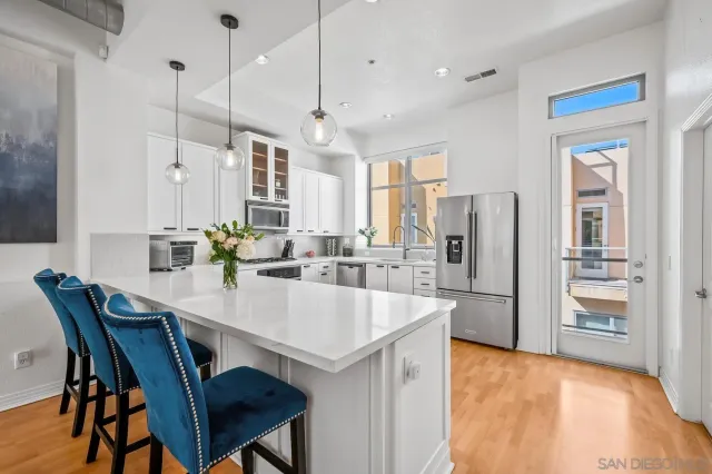 $1,629,000 | 465 South Cleveland Street, Unit 103, Oceanside, CA 92054