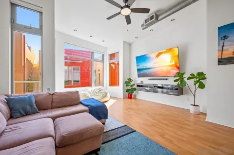 $1,629,000 | 465 South Cleveland Street, Unit 103, Oceanside, CA 92054