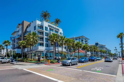 $1,629,000 | 465 South Cleveland Street, Unit 103, Oceanside, CA 92054