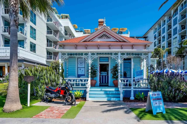 $1,629,000 | 465 South Cleveland Street, Unit 103, Oceanside, CA 92054