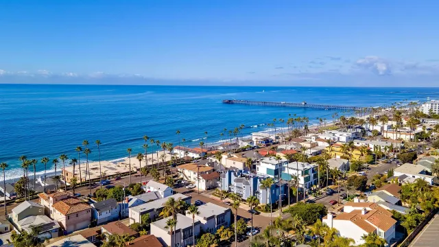 $1,629,000 | 465 South Cleveland Street, Unit 103, Oceanside, CA 92054