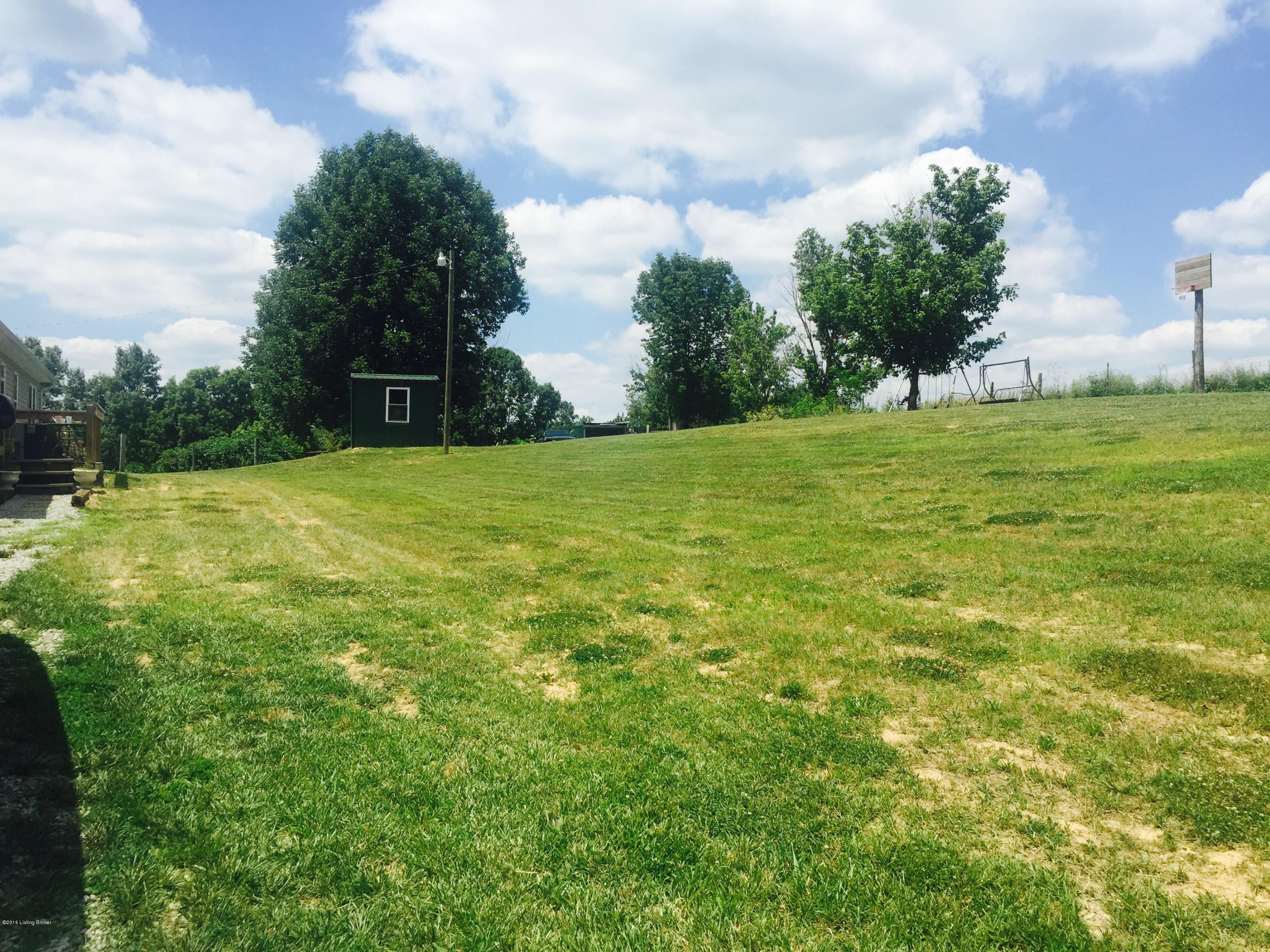 319 Houghlin Road Bloomfield, KY 40008 - Photo 21 of 23 FullSizeRender (2)