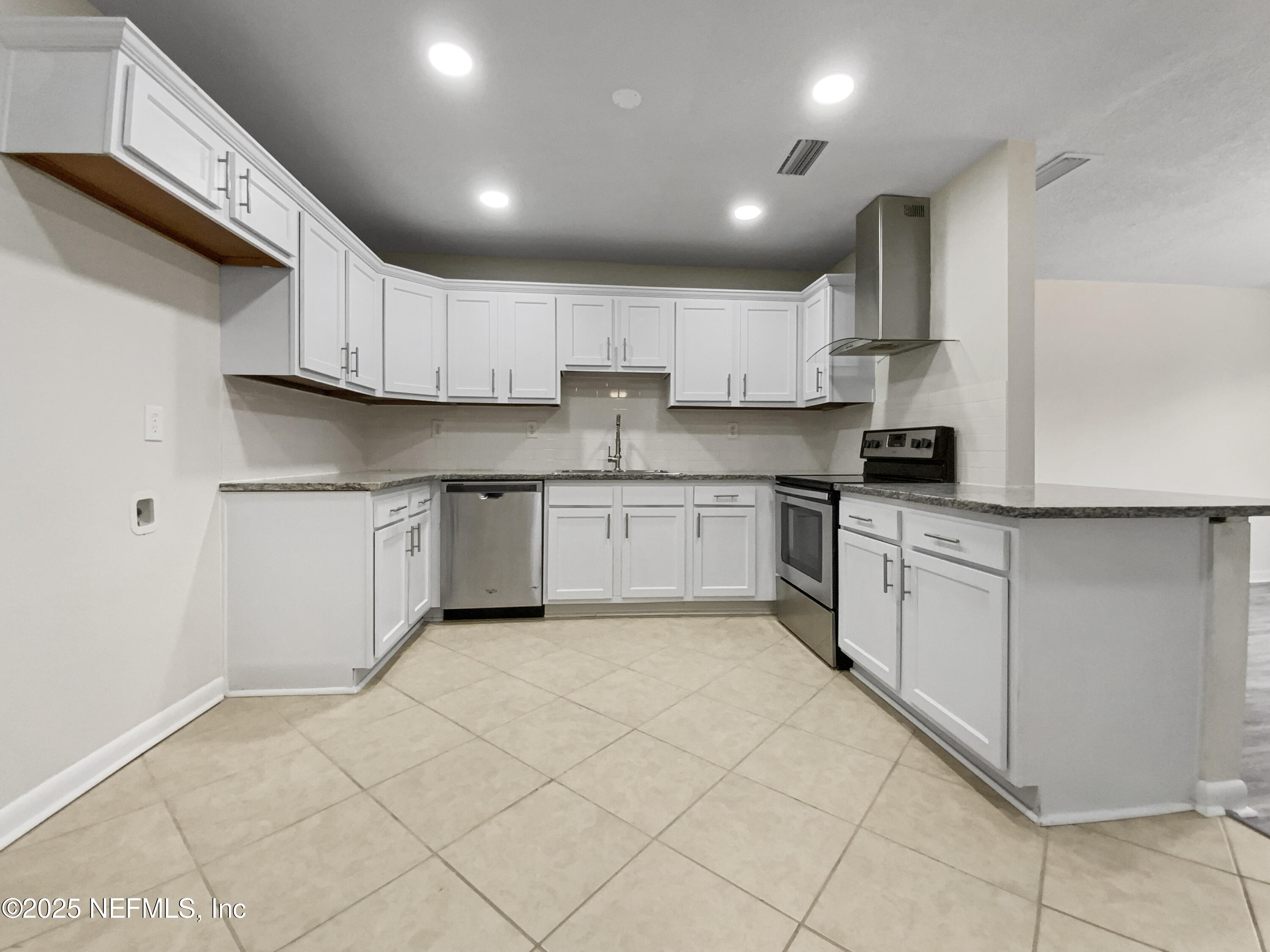2511 Gaillardia Road Jacksonville, FL 32211 - Photo 6 of 26 listing_5