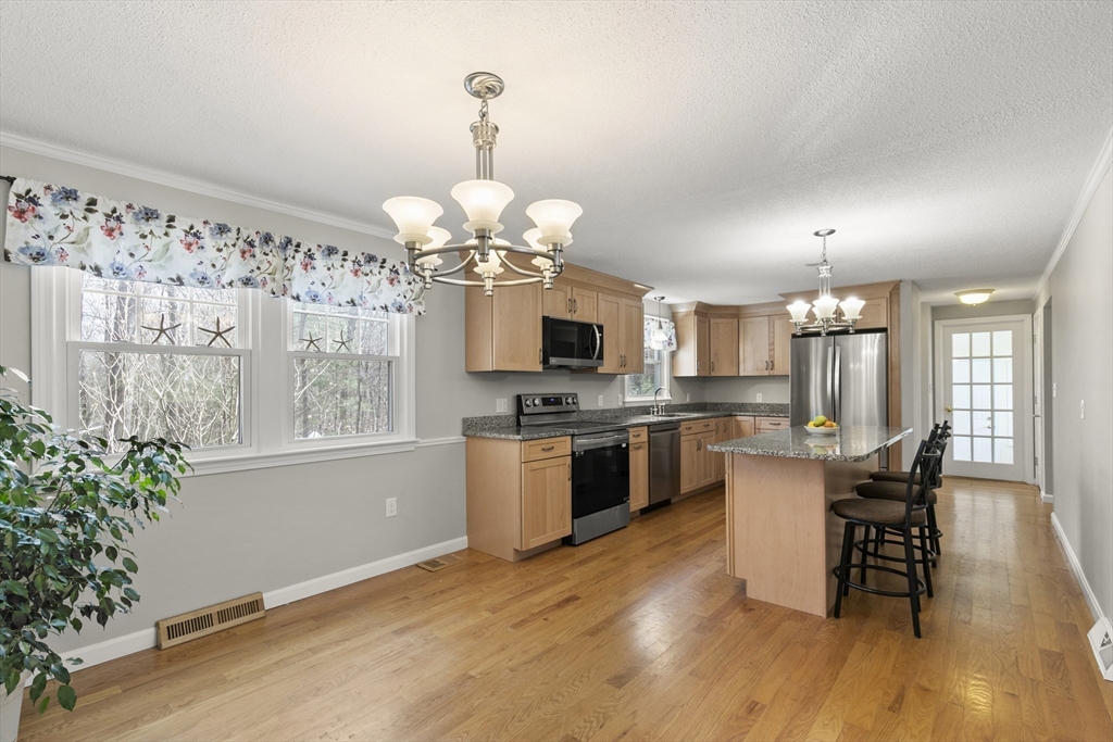 191 Irondequoit Road Franklin, MA 02038 - Photo 11 of 42 Gallery Image 11