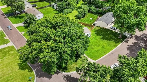 $360,000 | 8521 Goodman Street, Overland Park, KS 66212