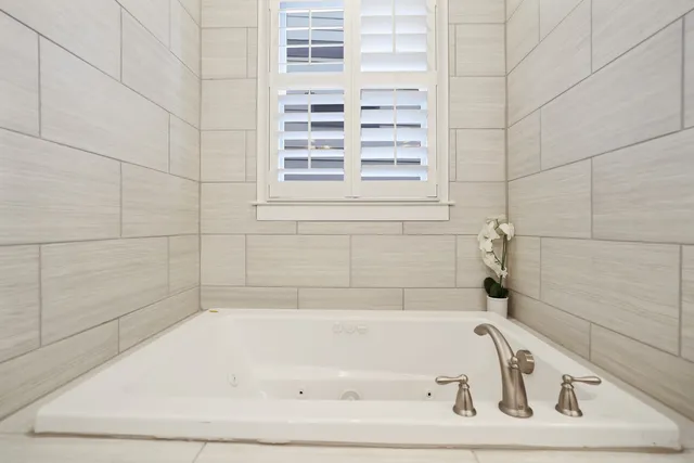 a bathroom with a bathtub