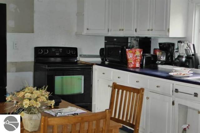 3314 Stover Road Bellaire, MI 49615 - Photo 3 of 14 1738195-2.JPG