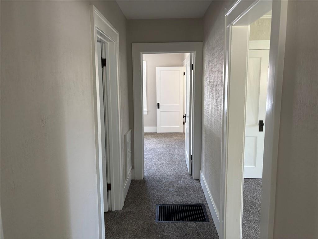 3302 Gene Field Road St. Joseph, MO 64506 - Photo 11 of 21