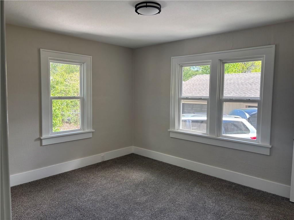 3302 Gene Field Road St. Joseph, MO 64506 - Photo 9 of 21