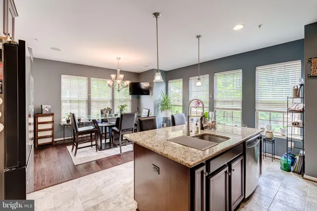 $899,900 | 510 Overlook Park Drive, Unit 32, Oxon Hill, MD 20745