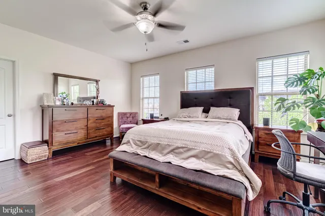 $899,900 | 510 Overlook Park Drive, Unit 32, Oxon Hill, MD 20745