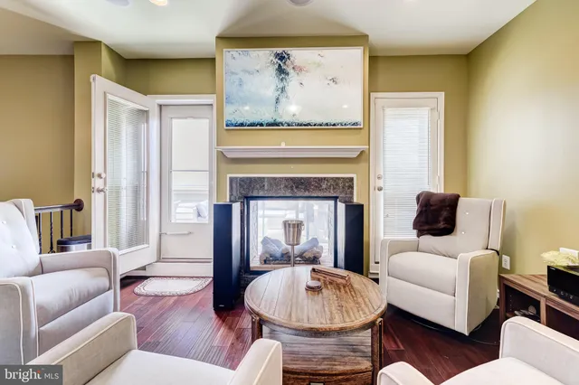 $899,900 | 510 Overlook Park Drive, Unit 32, Oxon Hill, MD 20745