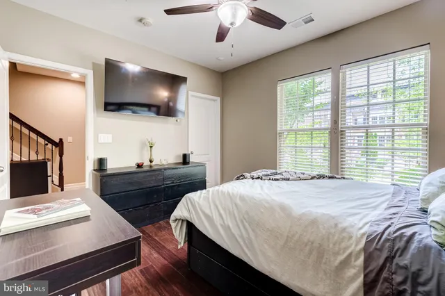 $899,900 | 510 Overlook Park Drive, Unit 32, Oxon Hill, MD 20745