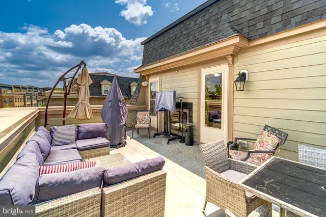 $899,900 | 510 Overlook Park Drive, Unit 32, Oxon Hill, MD 20745