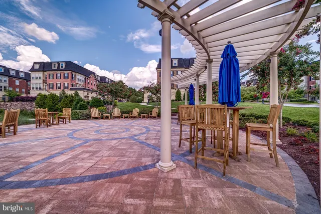 $899,900 | 510 Overlook Park Drive, Unit 32, Oxon Hill, MD 20745