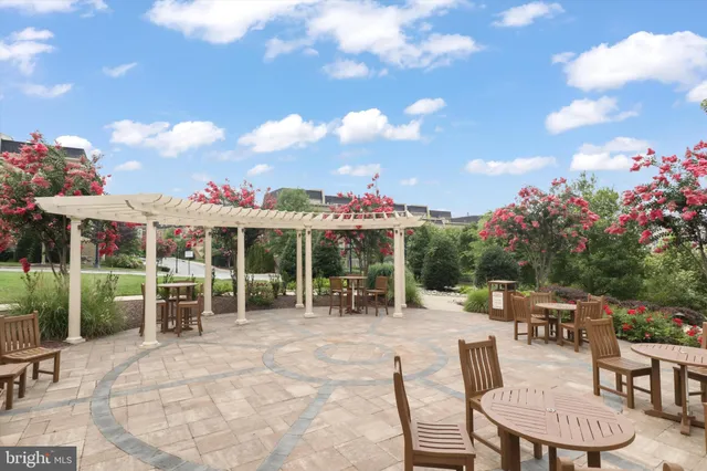 $899,900 | 510 Overlook Park Drive, Unit 32, Oxon Hill, MD 20745