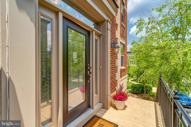 $899,900 | 510 Overlook Park Drive, Unit 32, Oxon Hill, MD 20745