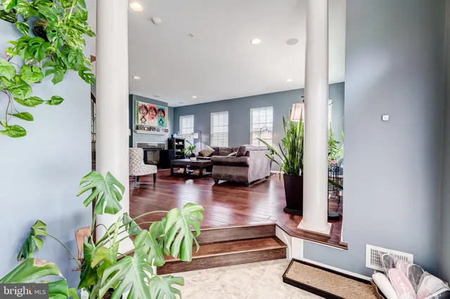 $899,900 | 510 Overlook Park Drive, Unit 32, Oxon Hill, MD 20745