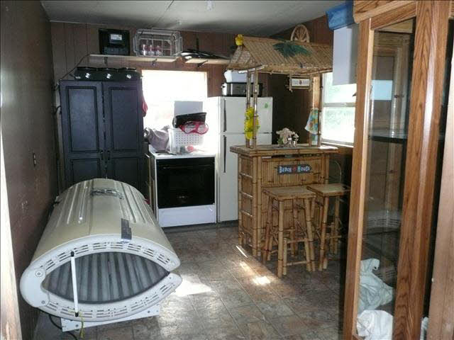 8280 Ida Center Road Ida, MI 48140 - Photo 13 of 20 20360450-12.JPG