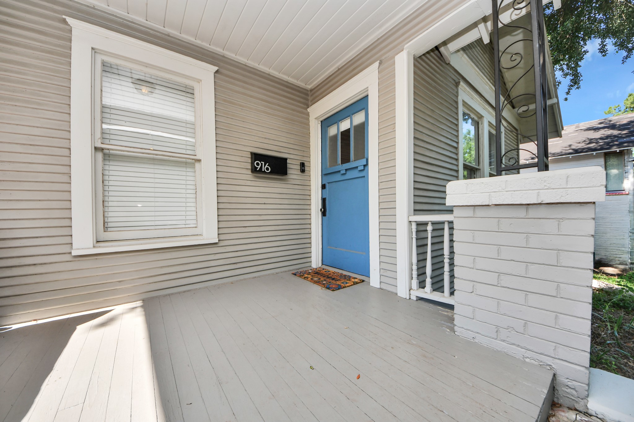916 West Cottage Street Houston, TX 77009 - Photo 7 of 31