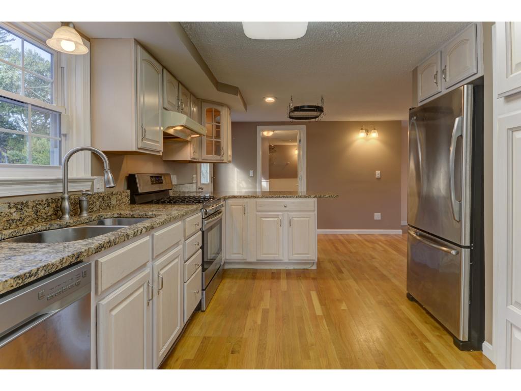 83 Stackpole Road Somersworth, NH 03878 - Photo 5 of 36 Gallery Image 5