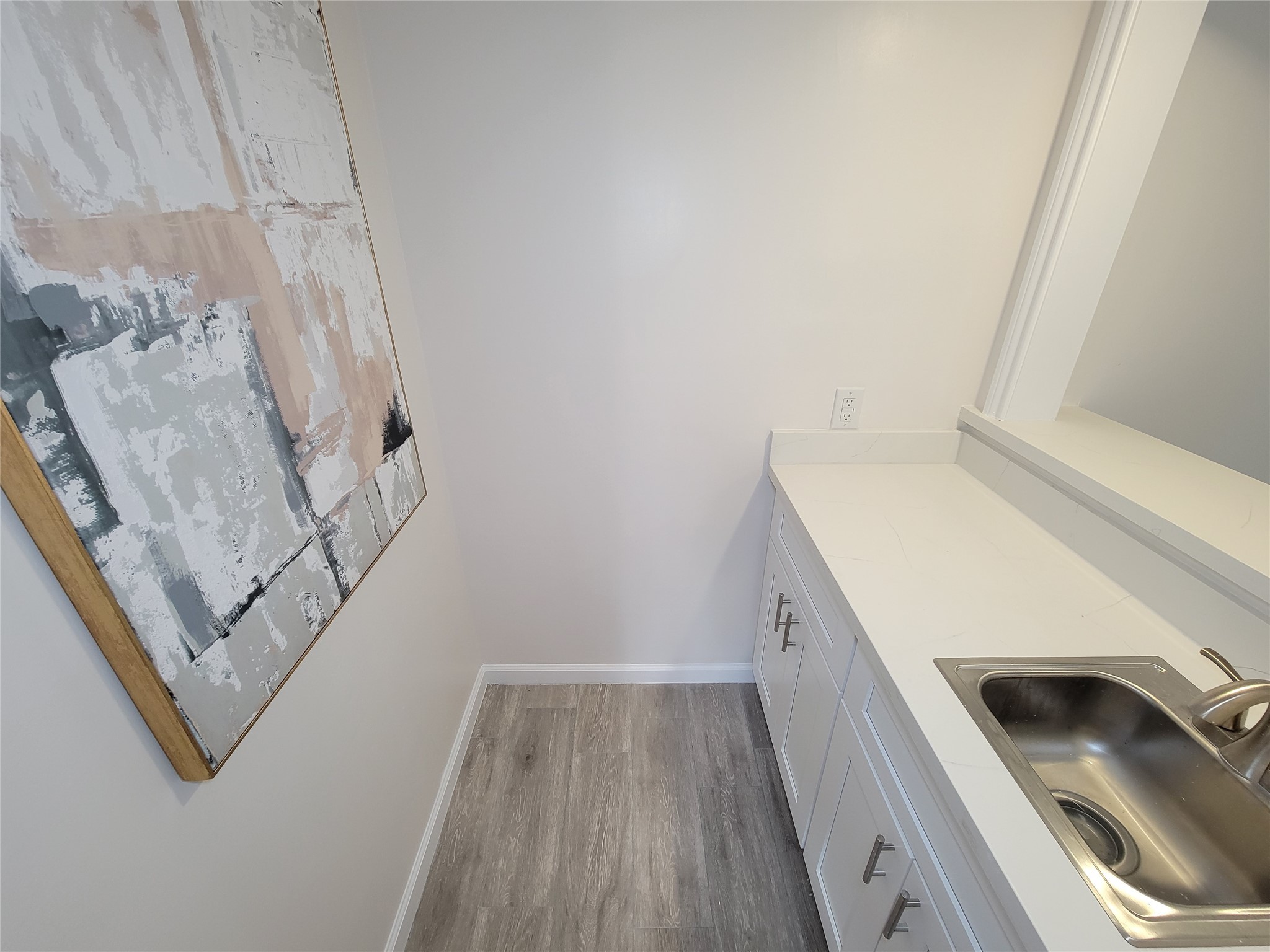 10703 Idlebrook Drive Houston, TX 77070 - Photo 23 of 47 coffee bar / bar