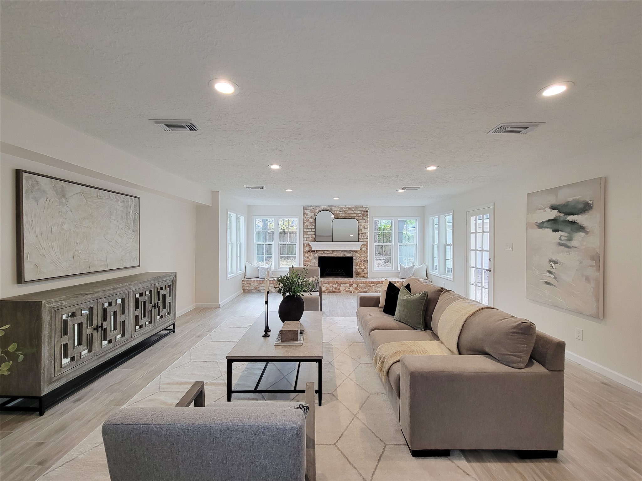 10703 Idlebrook Drive Houston, TX 77070 - Photo 24 of 47 grand living area to fit the whole family and friends