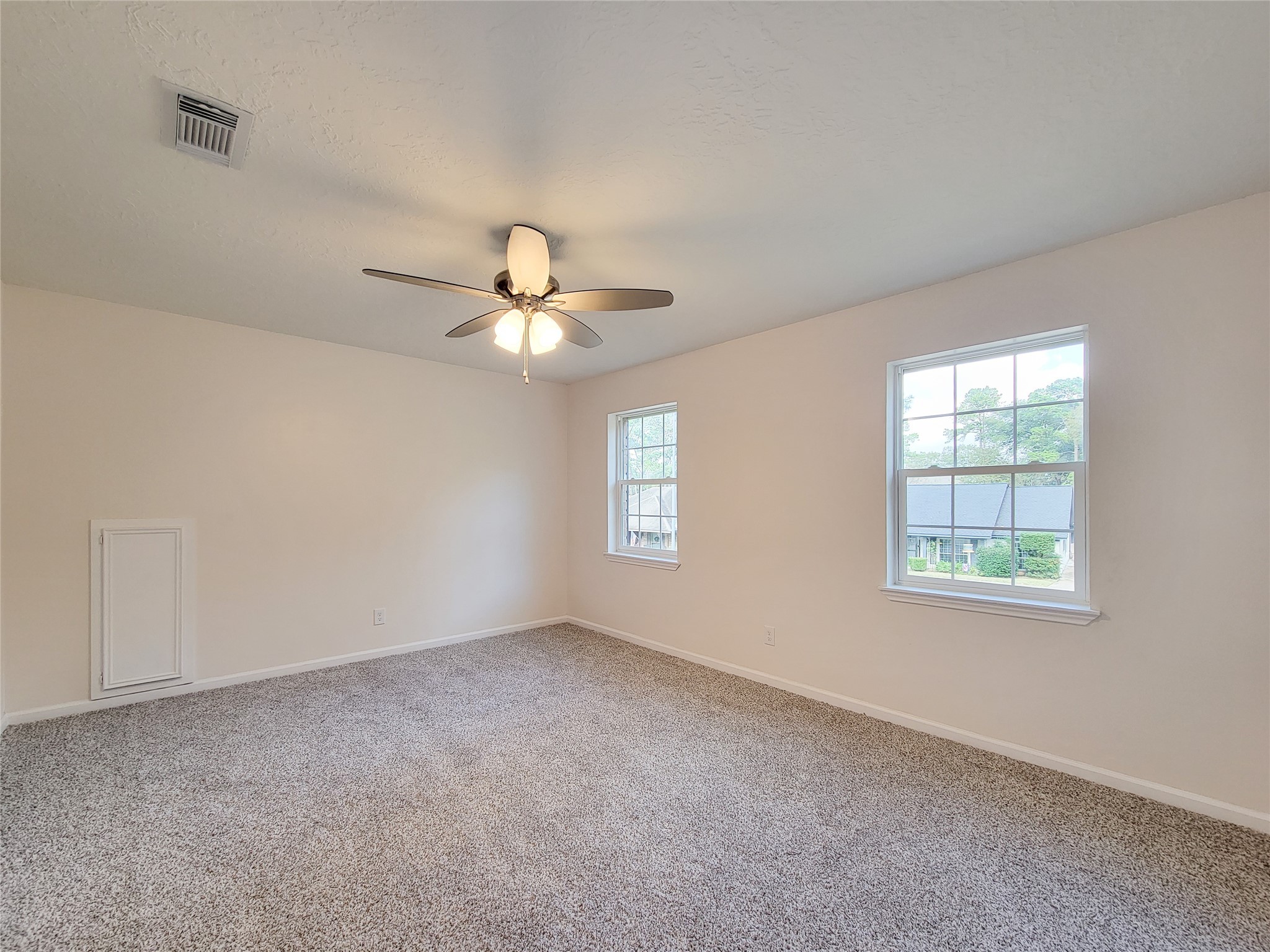 10703 Idlebrook Drive Houston, TX 77070 - Photo 38 of 47 second bedroom