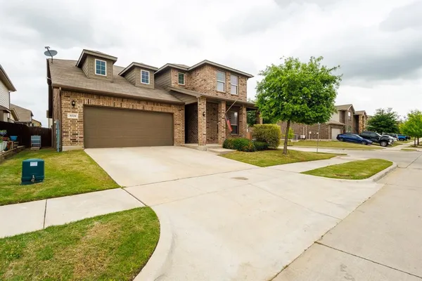 $2,699 | 5529 Las Lomas Lane, Denton, TX 76208