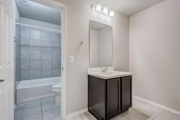 $2,699 | 5529 Las Lomas Lane, Denton, TX 76208