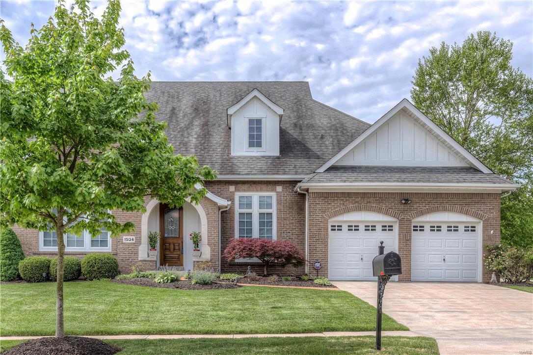 1934 Chesterfield Ridge Circle Chesterfield, MO 63017 - Photo 2 of 57 Gallery Image 2