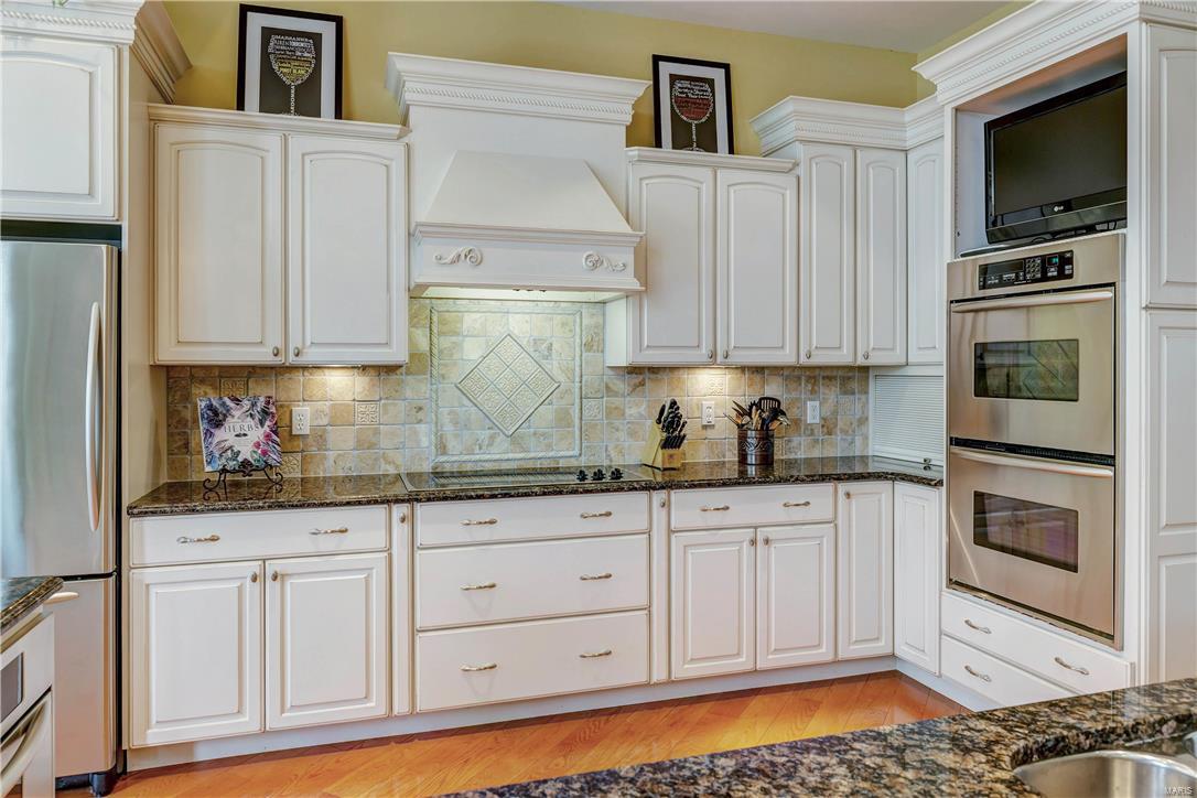 1934 Chesterfield Ridge Circle Chesterfield, MO 63017 - Photo 23 of 57 Gallery Image 23