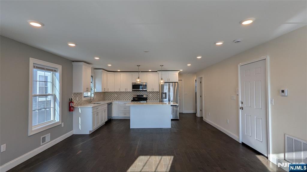 7 Maple Street Bloomfield, NJ 07003 - Photo 8 of 31