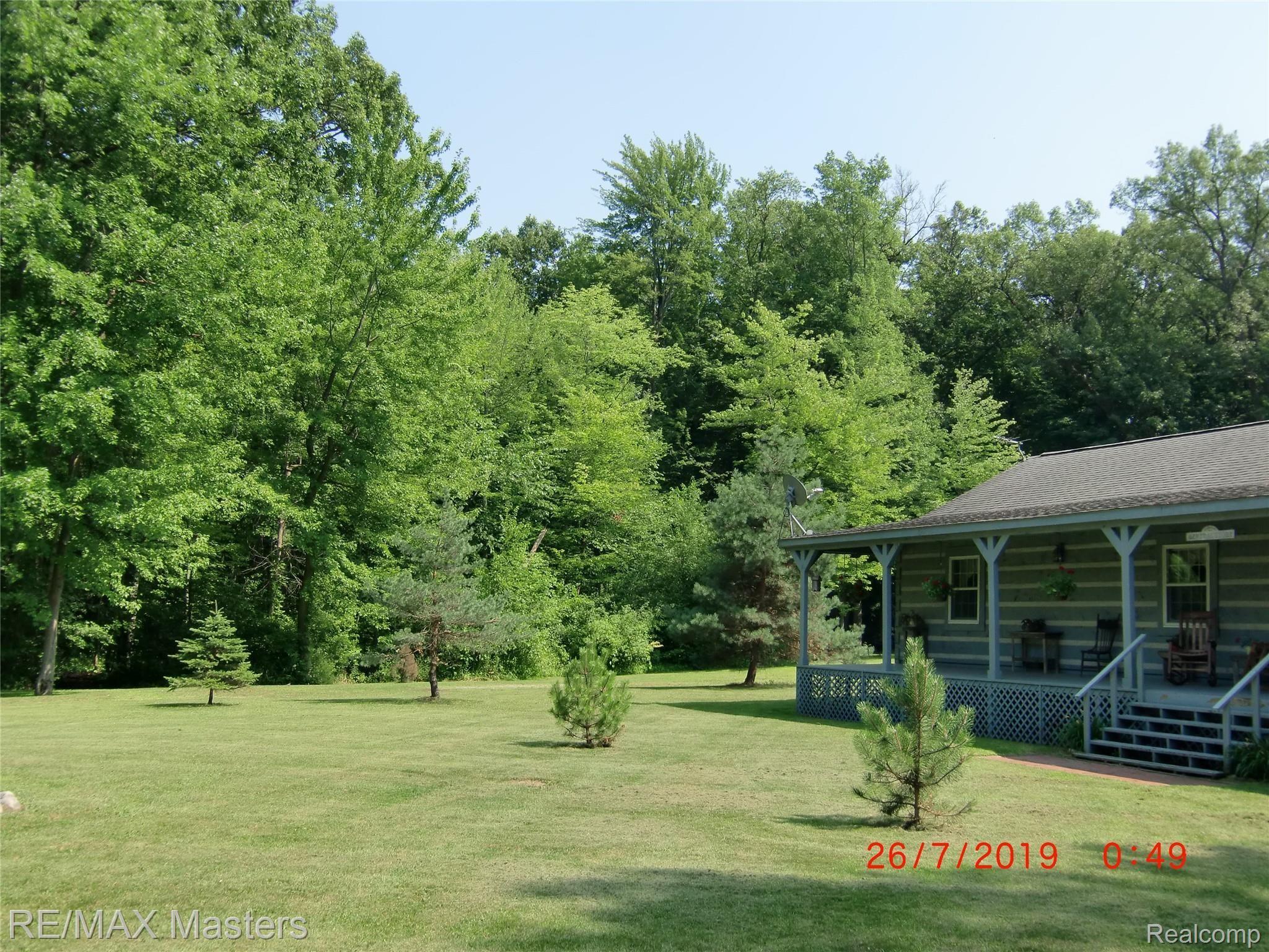 20561 Merriman Road Romulus, MI 48174 - Photo 19 of 31 CIMG4227.JPG
