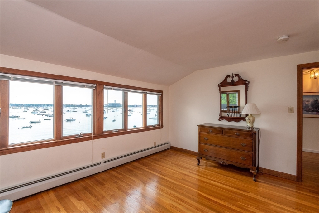 97 Pitman Road Marblehead, MA 01945 - Photo 17 of 37 a room with window
