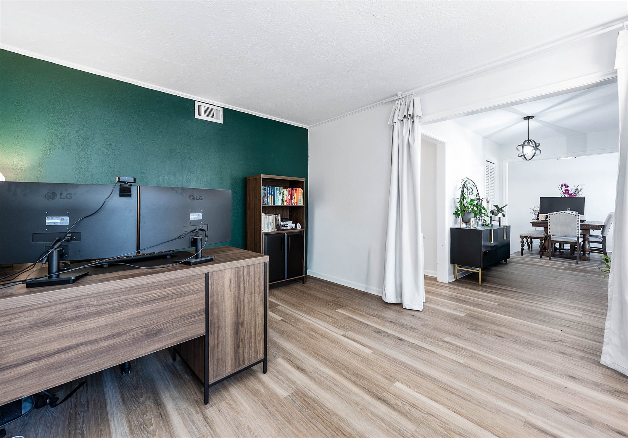 26715 Maplewood Drive Spring, TX 77386 - Photo 9 of 28