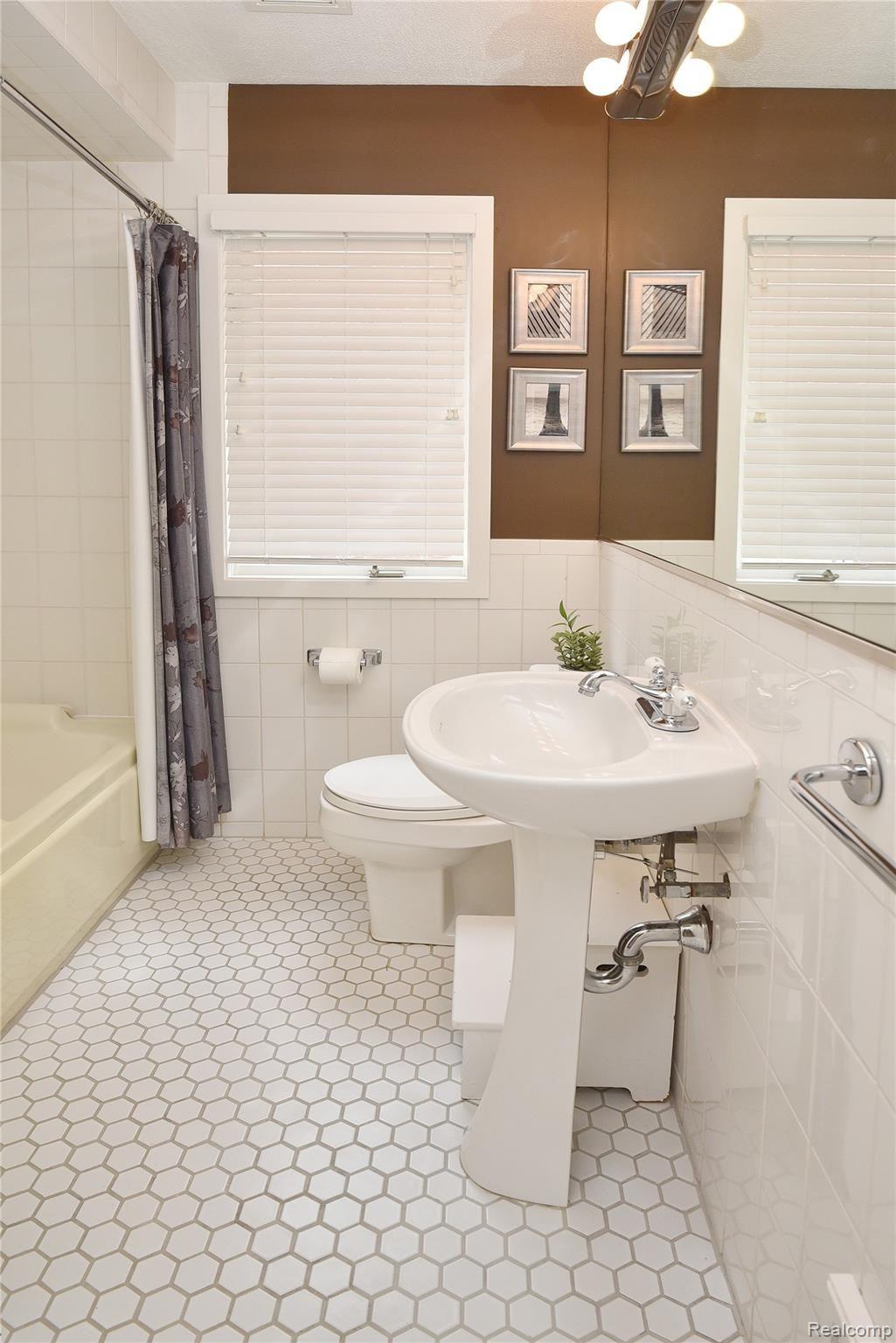 1595 Mansfield Road Birmingham, MI 48009 - Photo 27 of 35 1595 Mansfield_27.JPG