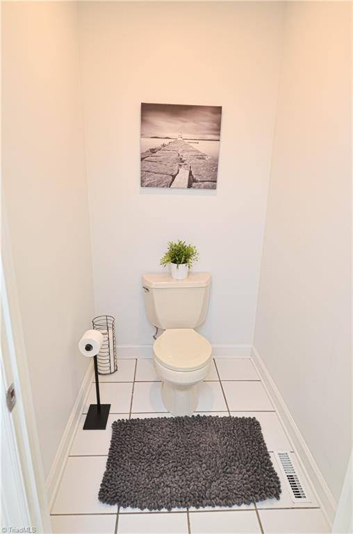 5501 Folkstone Road Pfafftown, NC 27040 - Photo 15 of 50 Gallery Image 15