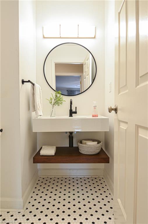 5501 Folkstone Road Pfafftown, NC 27040 - Photo 20 of 50 Gallery Image 20