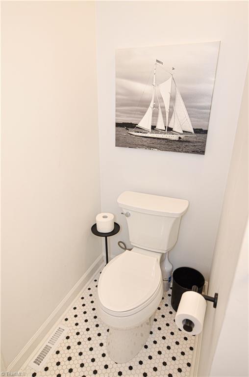 5501 Folkstone Road Pfafftown, NC 27040 - Photo 21 of 50 Gallery Image 21