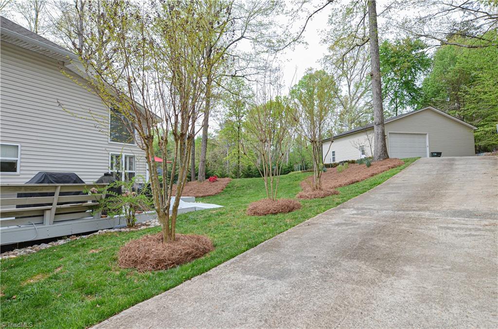 5501 Folkstone Road Pfafftown, NC 27040 - Photo 42 of 50 Gallery Image 42