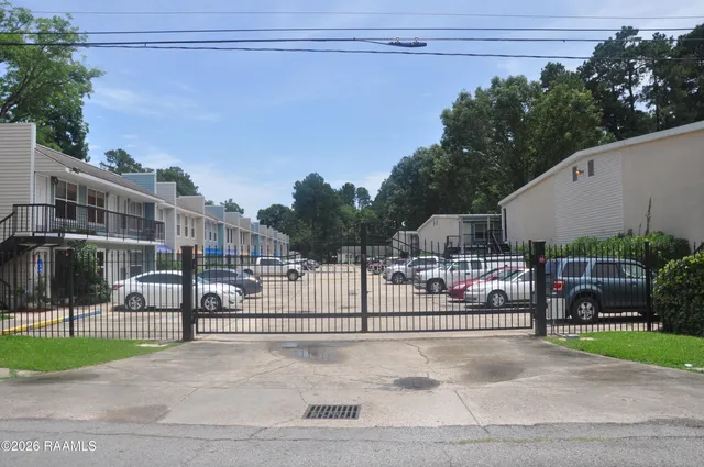 $1,250 | 310 Ella Street, Unit 114, Lafayette, LA 70506
