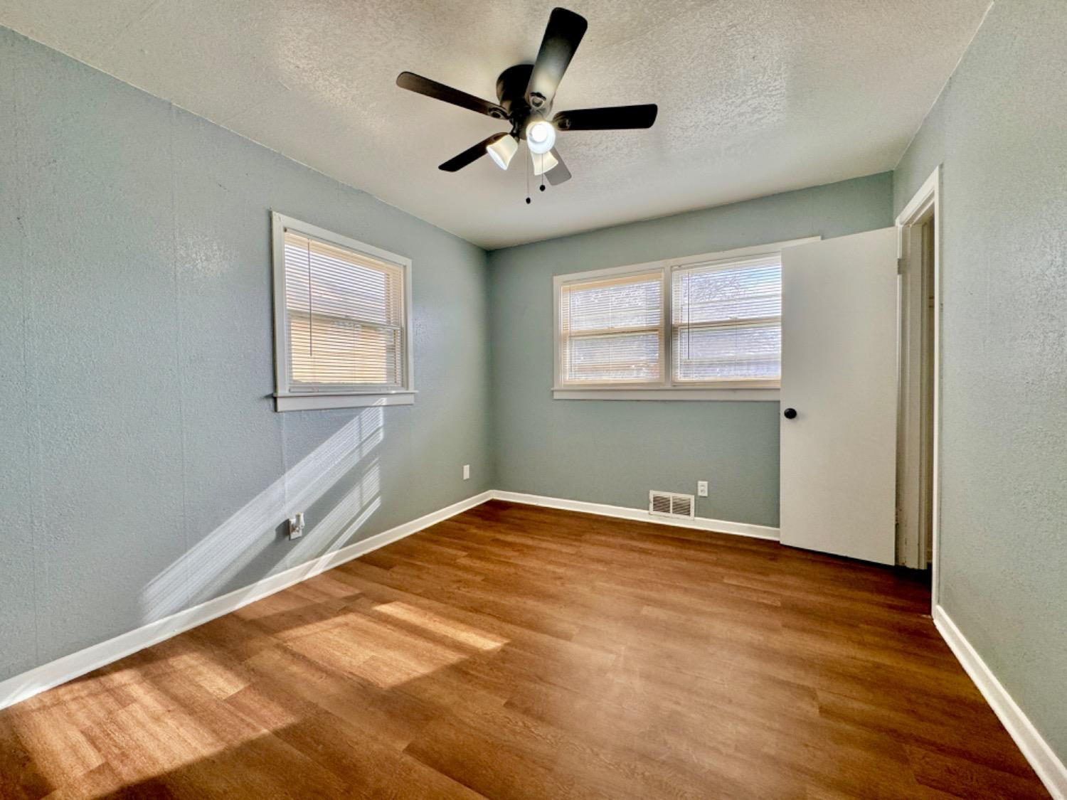 5006 40th Street Lubbock, TX 79414 - Photo 6 of 14 Photo 6