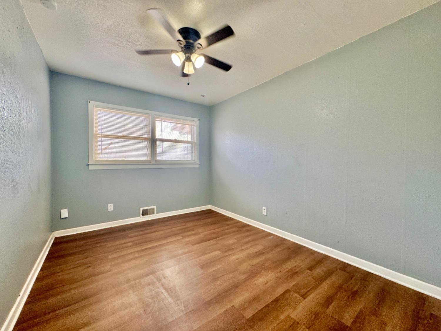 5006 40th Street Lubbock, TX 79414 - Photo 9 of 14 Photo 9