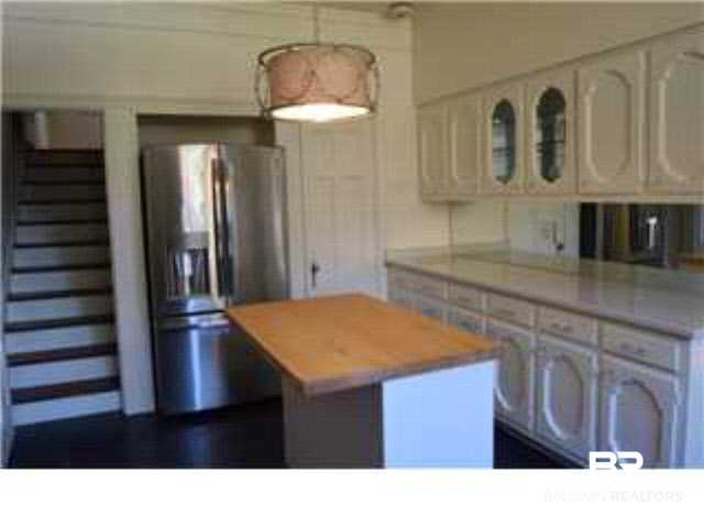 211 Woodlands Avenue Mobile, AL 36607 - Photo 3 of 25