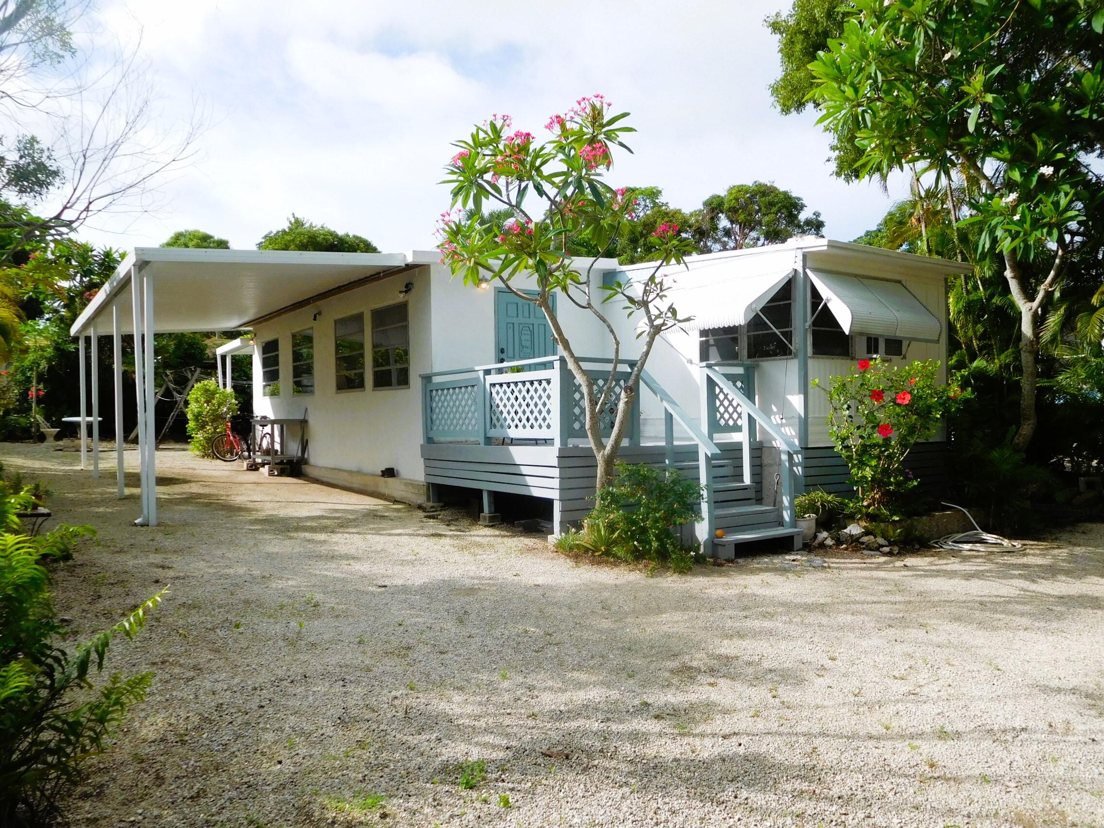 907 Plantation Road Key Largo, FL 33037 - Photo 2 of 39 outside front left