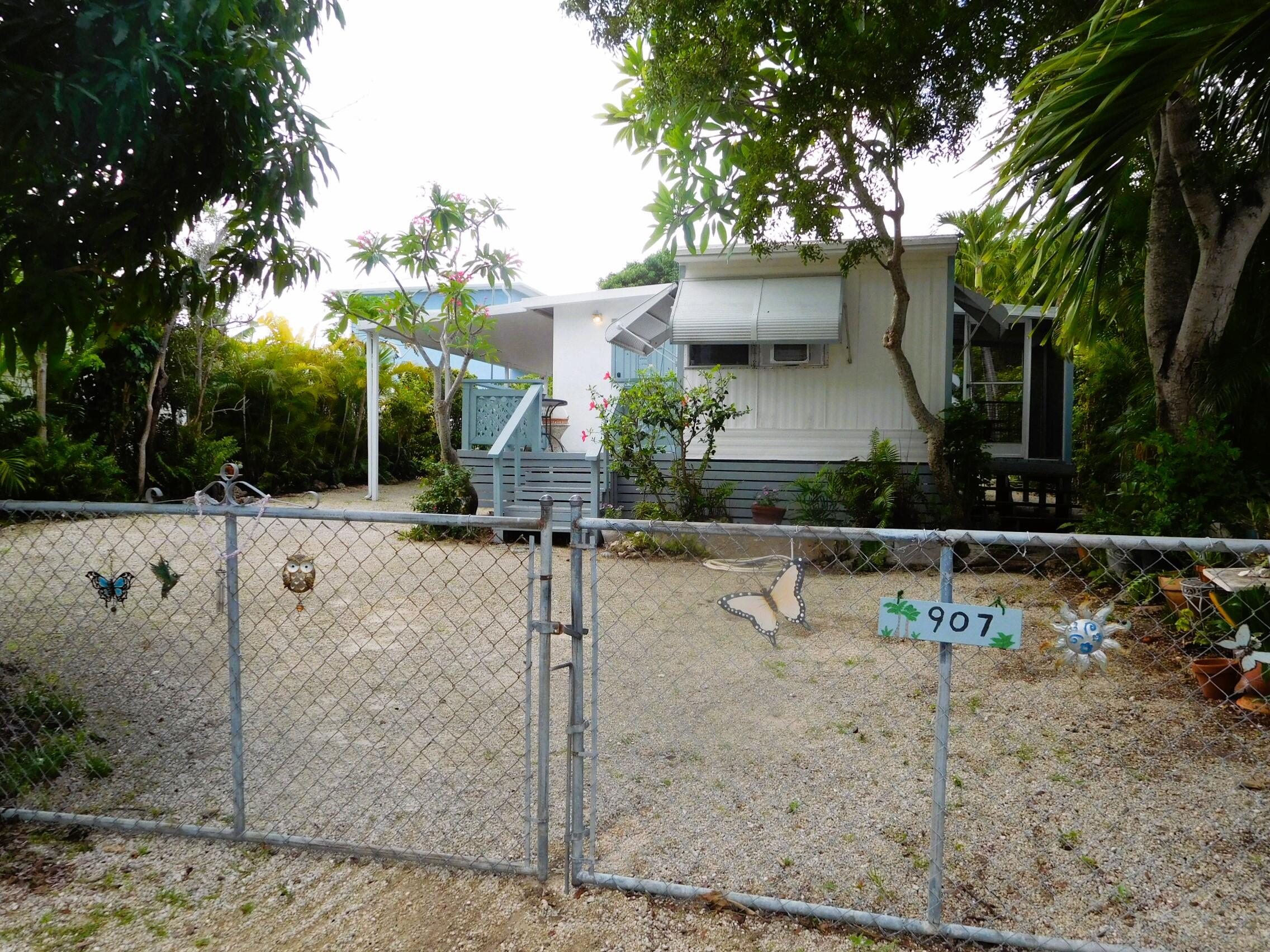 907 Plantation Road Key Largo, FL 33037 - Photo 29 of 39 outside front